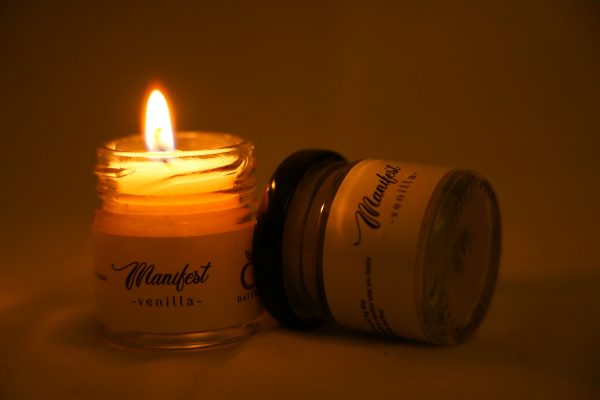 Vanilla Soy Wax Manifestation Candle - A Vanilla-scented soy wax candle with manifestation properties (4)